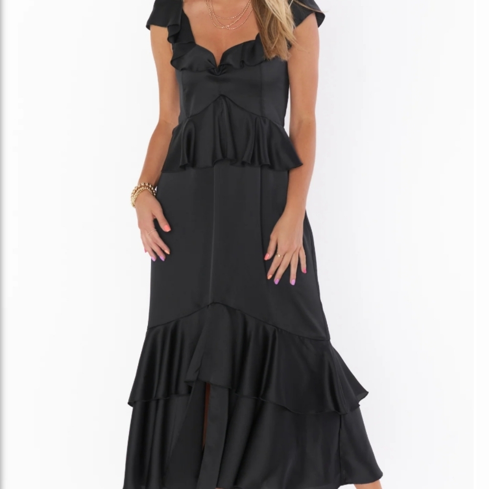 Black Midi Sundress with Sweetheart Neckline and Flutter Sleeves